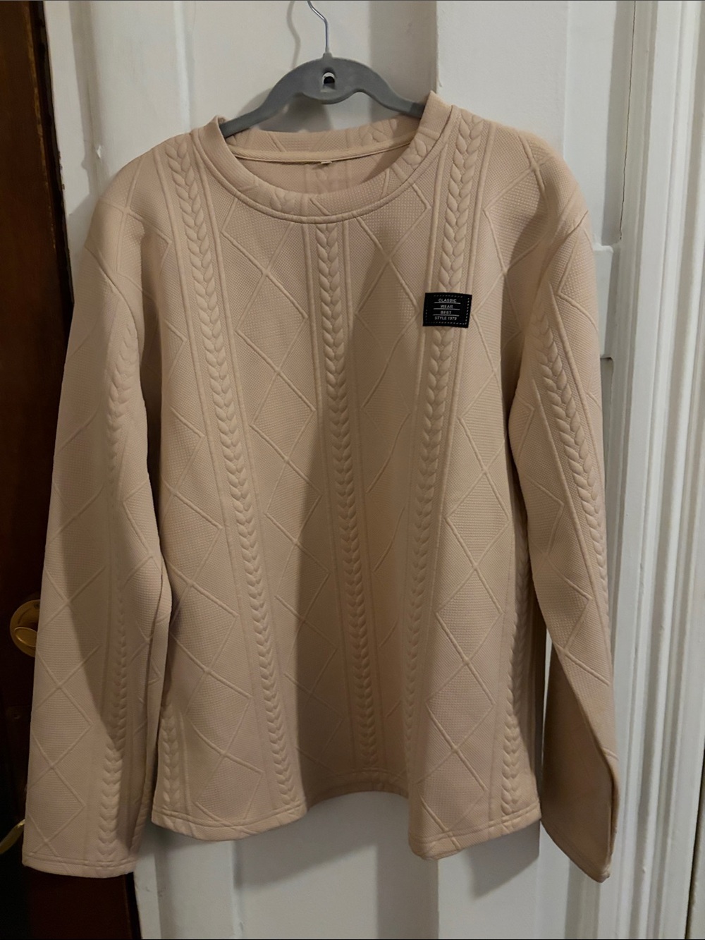 Men’s Peach-cream Cable-Knit Pullover Sweater